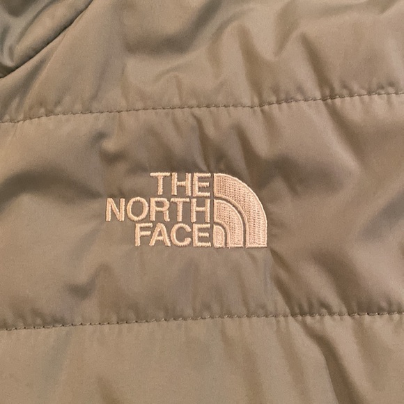 The North Face Girls’ Mossbud Swirl Reversible Jacket -  Jade - Picture 3 of 13